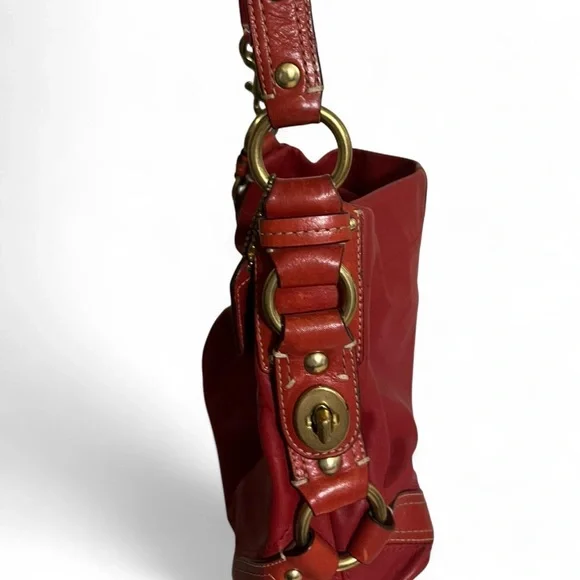 Coach - Picture 3 of 10